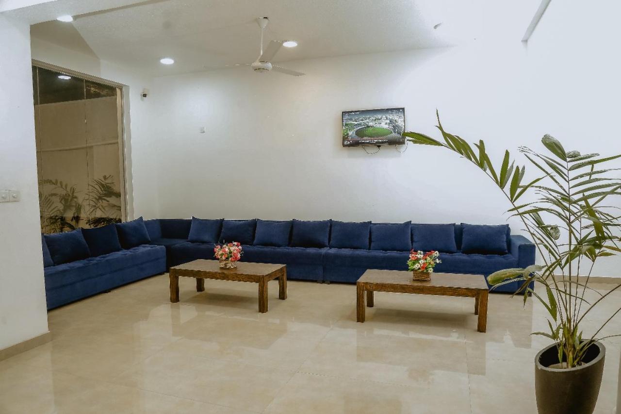 Lucky Transit Hotel - Katunayake Airport Katunayaka Exterior foto